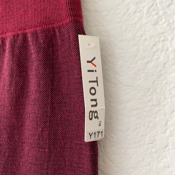 Yi Tong | Maroon Red Cotton Blend Knit Leggings - Picture 6 of 12
